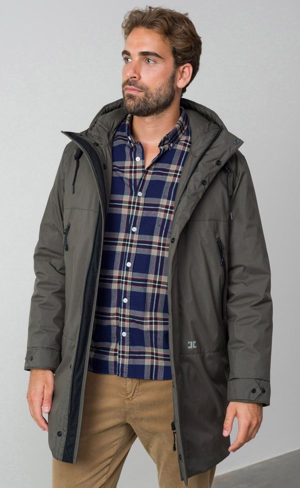 Parka larga de capucha en tejido liso técnico water repellent ETIEM